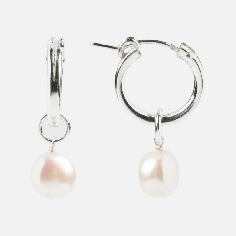 Ava Pearl Earrings