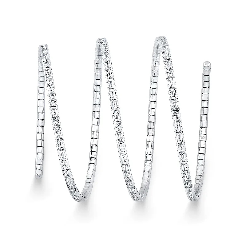 Baguette Diamond Coil Bracelet in 18kt White Gold