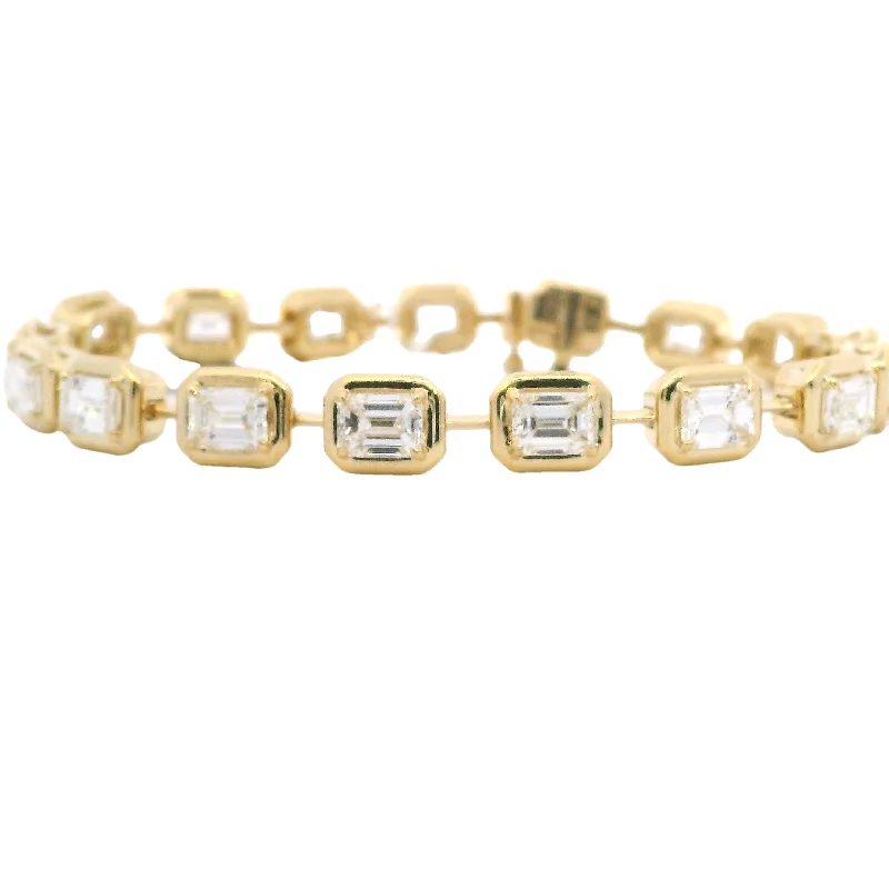 Emerald-Cut Diamond Bar Bracelet in 18kt Yellow Gold