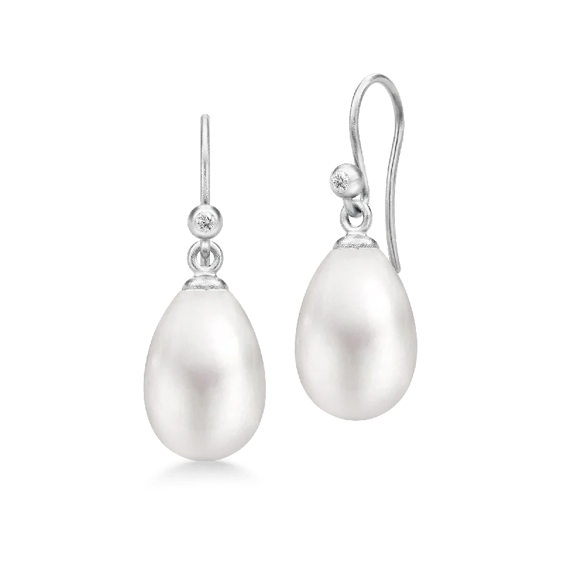 Afrodite Silver Earrings w. Pearl & Zirconia