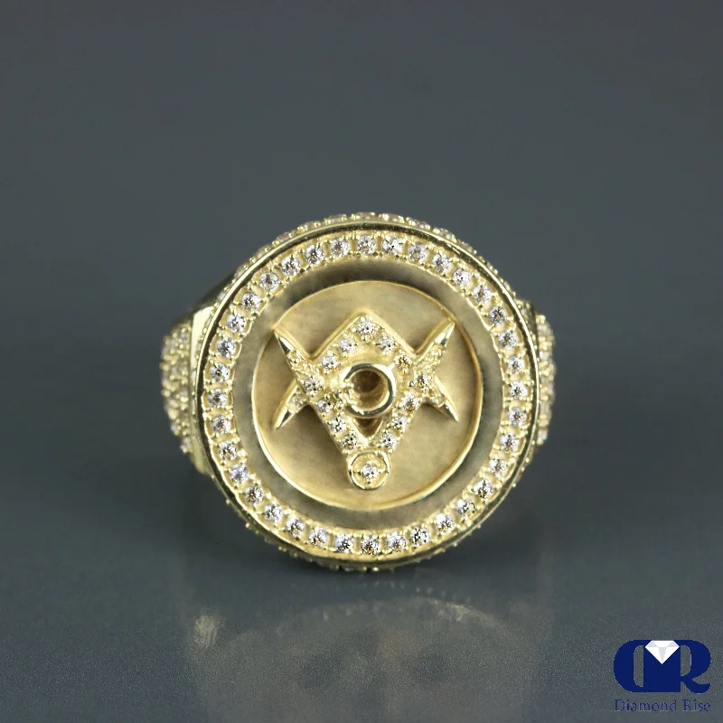 Men's Diamond Pinky Ring In 14K Gold